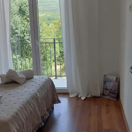 Ika 2 דירה Kruševo